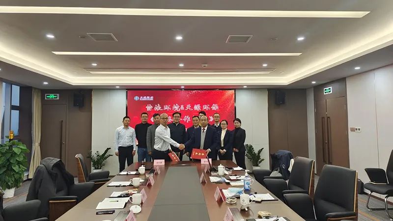 【集团动态】伟德娱乐场吧与天源环保签订战略合作协议：协同发展、互惠共赢